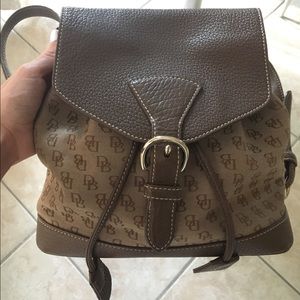 🖤 Dooney&Bourke Backpack🖤